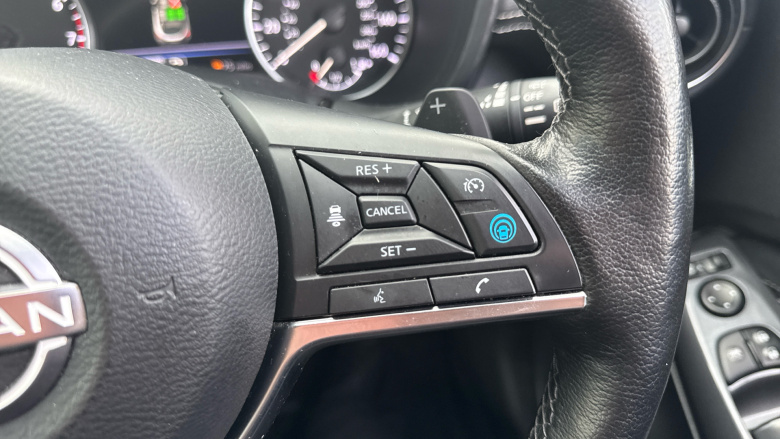 Nissan Juke 1.0 DiG-T 114 Tekna 5dr DCT Petrol Hatchback